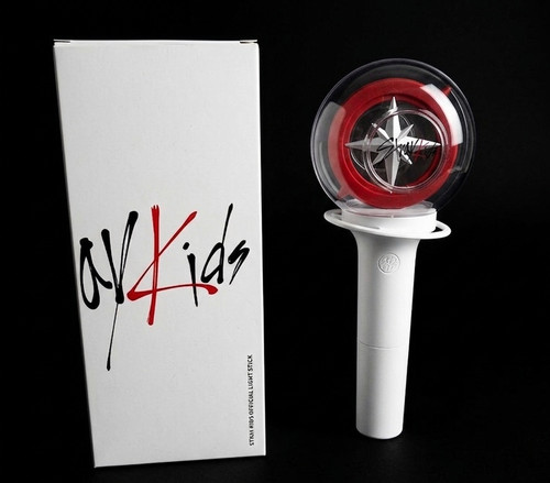 Stray kids bastone luce - stray,